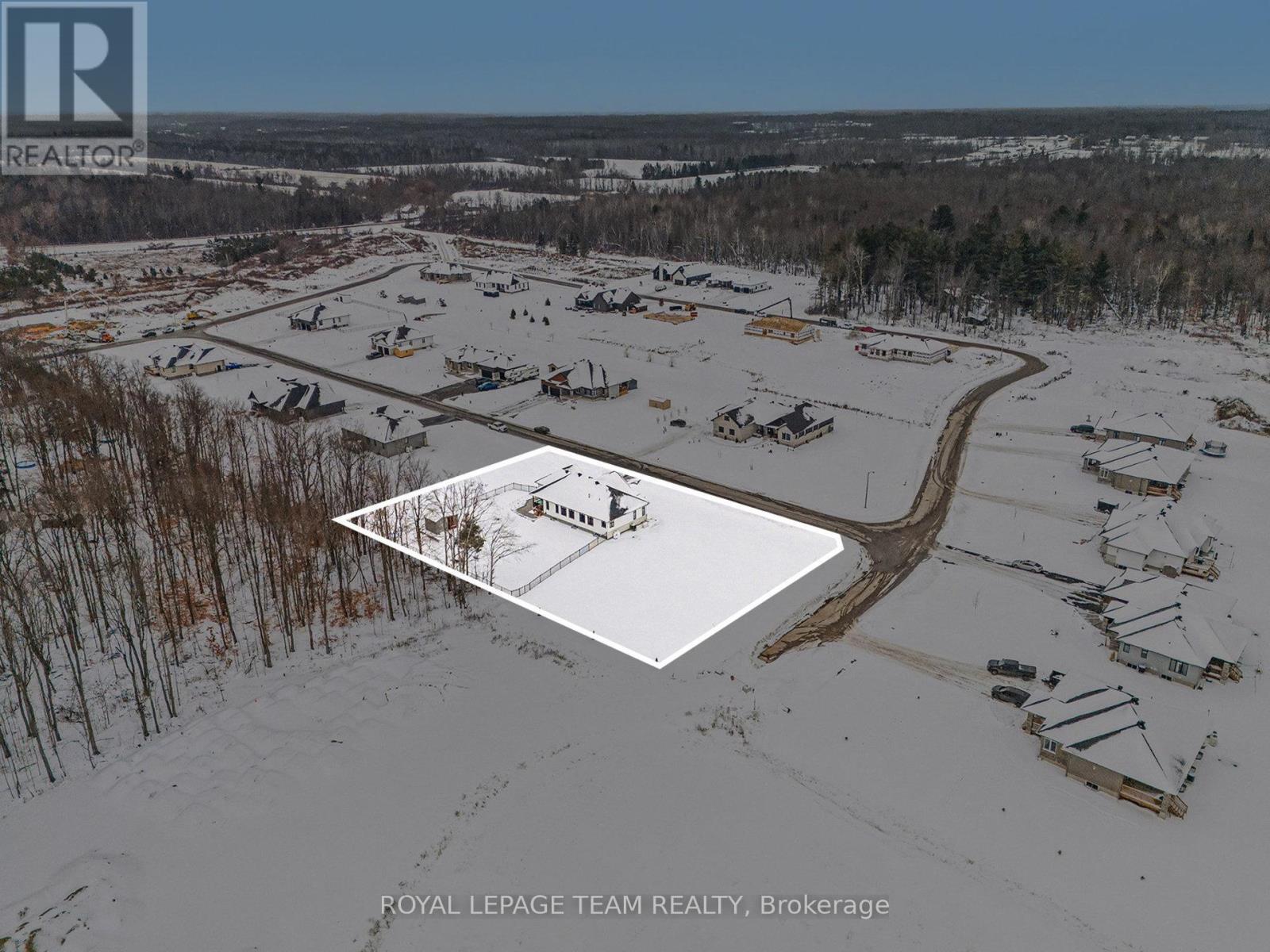 1685 Trizisky Street, North Dundas, ON -