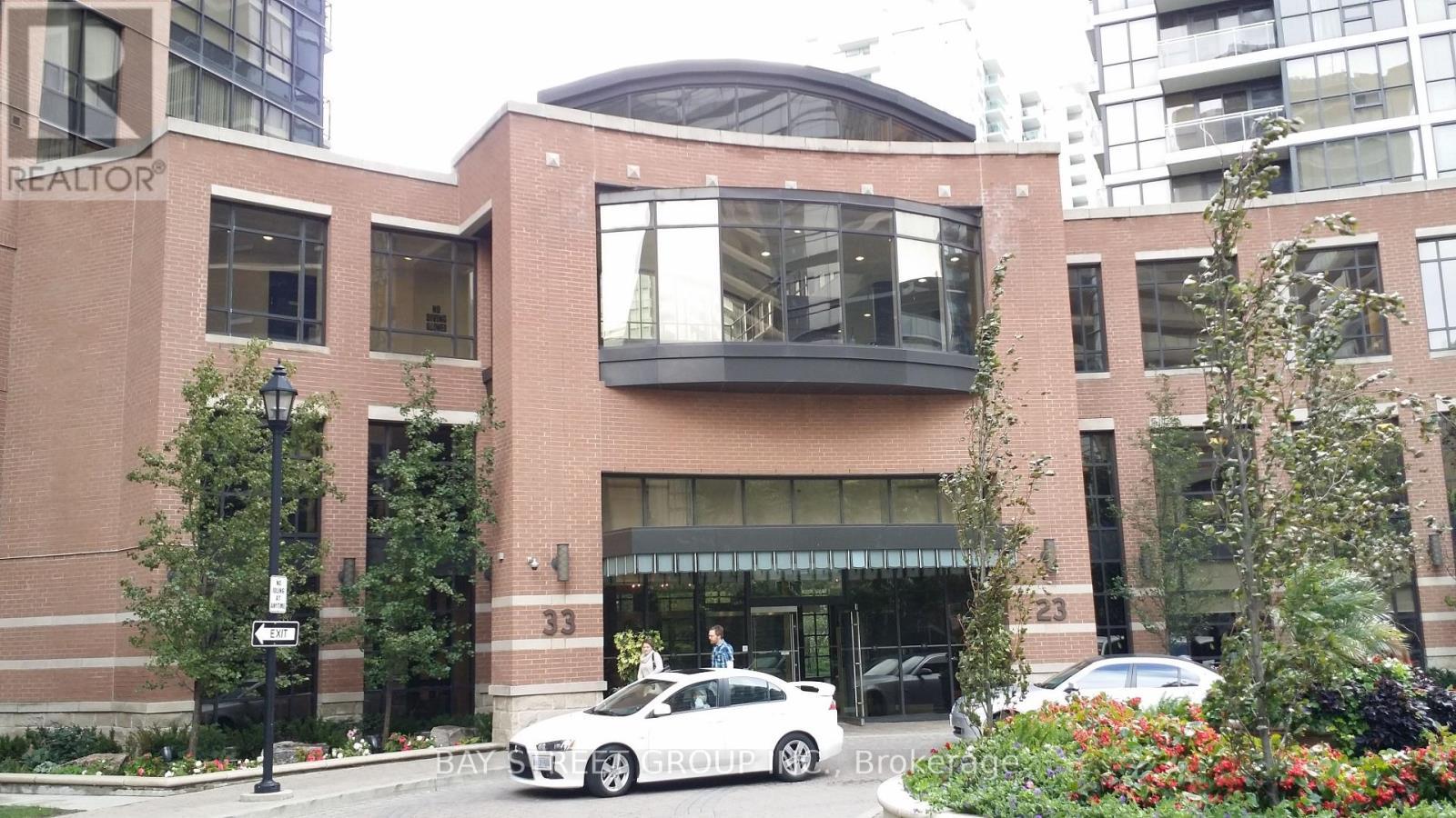 1606 - 33 Sheppard Avenue E, Toronto, ON - Outdoor