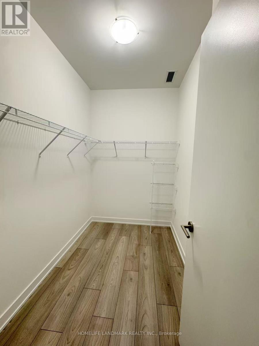 1001 - 5858 Yonge Street, Toronto, ON - Indoor With Storage