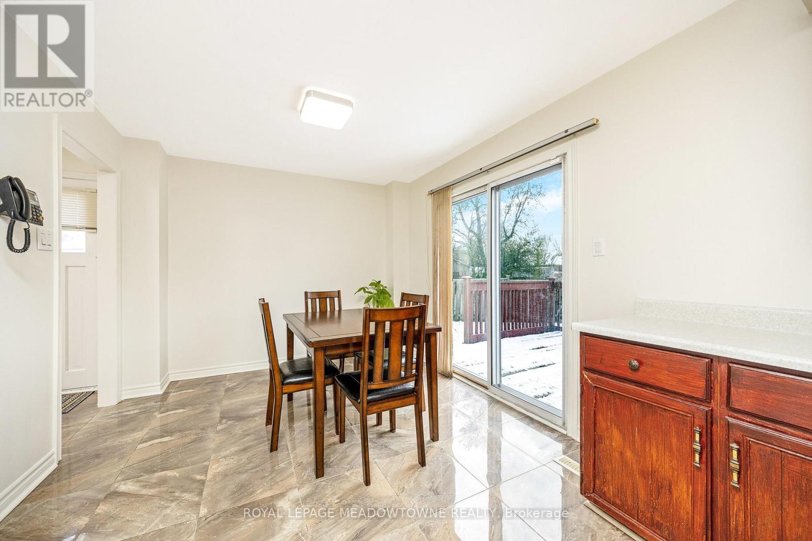 165 Vodden Street W, Brampton, ON - Indoor Photo Showing Dining Room