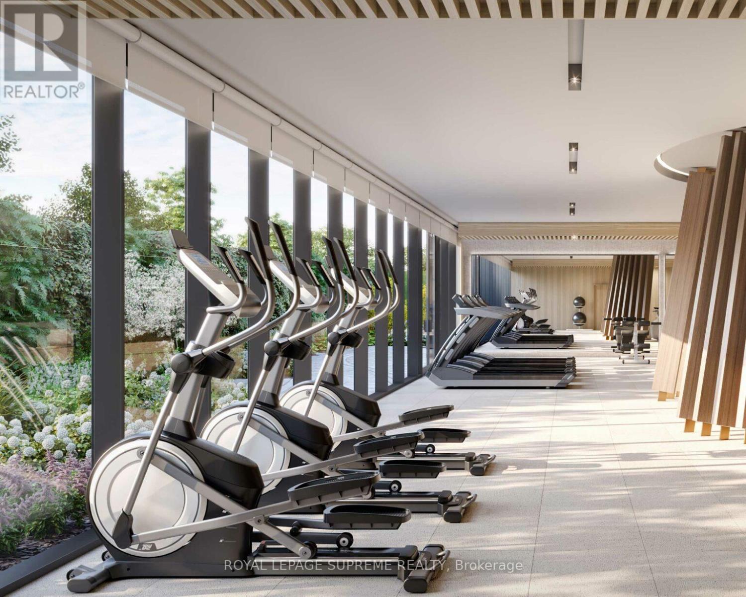 418 - 1 Fairview Road E, Mississauga, ON - Indoor Photo Showing Gym Room