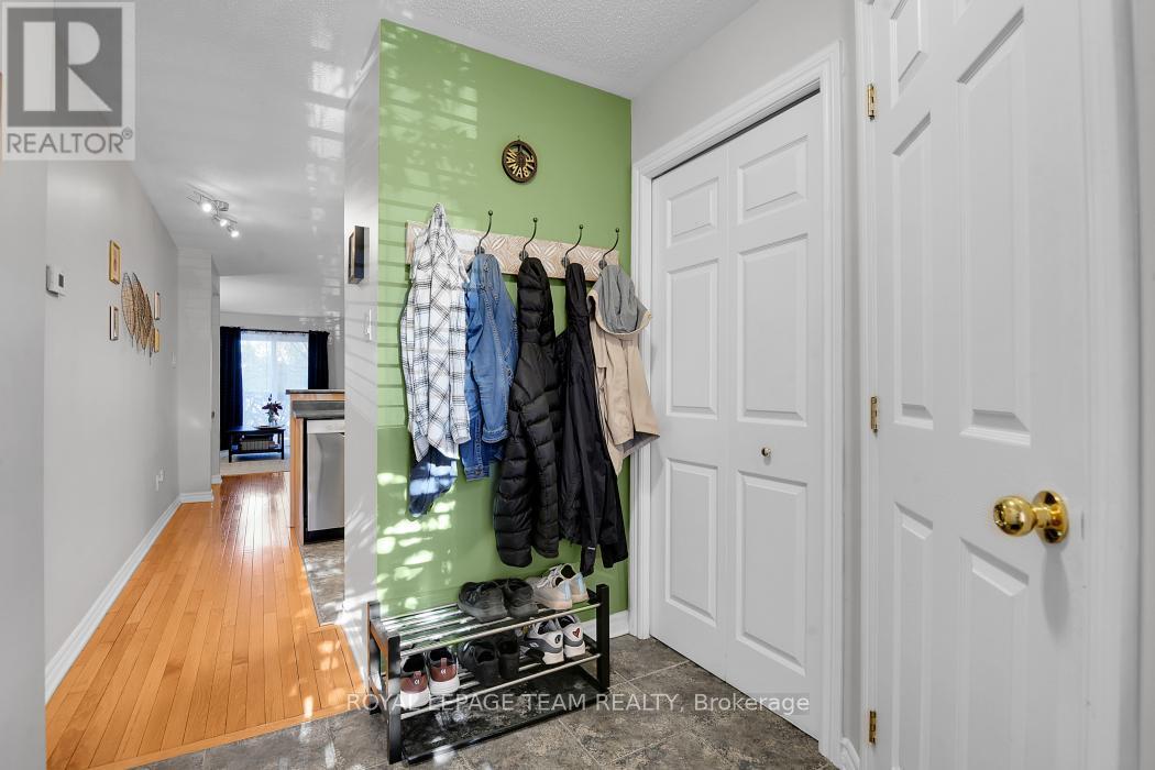 131 Tall Pines Pine, Ottawa, ON - Indoor Photo Showing Other Room