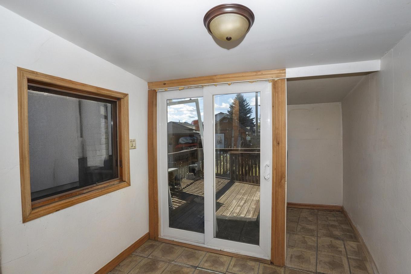 535 Mcbain Street, Thunder Bay, ON - Indoor Photo Showing Other Room