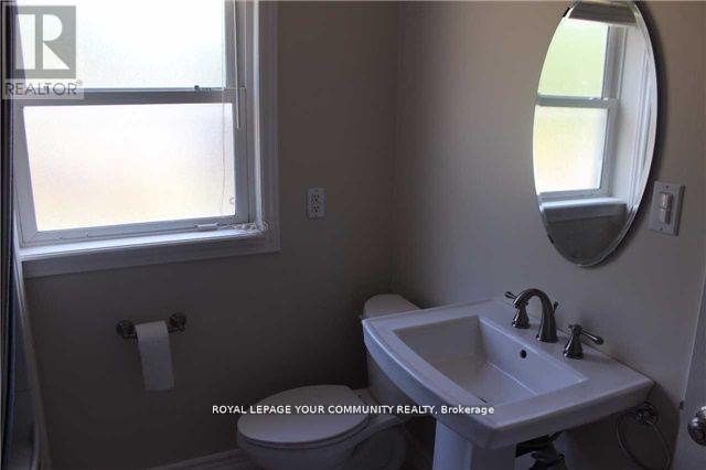 303 Kenwood Avenue, Georgina, ON - Indoor Photo Showing Bathroom