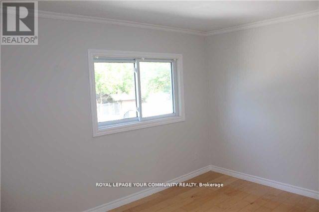 303 Kenwood Avenue, Georgina, ON - Indoor Photo Showing Other Room