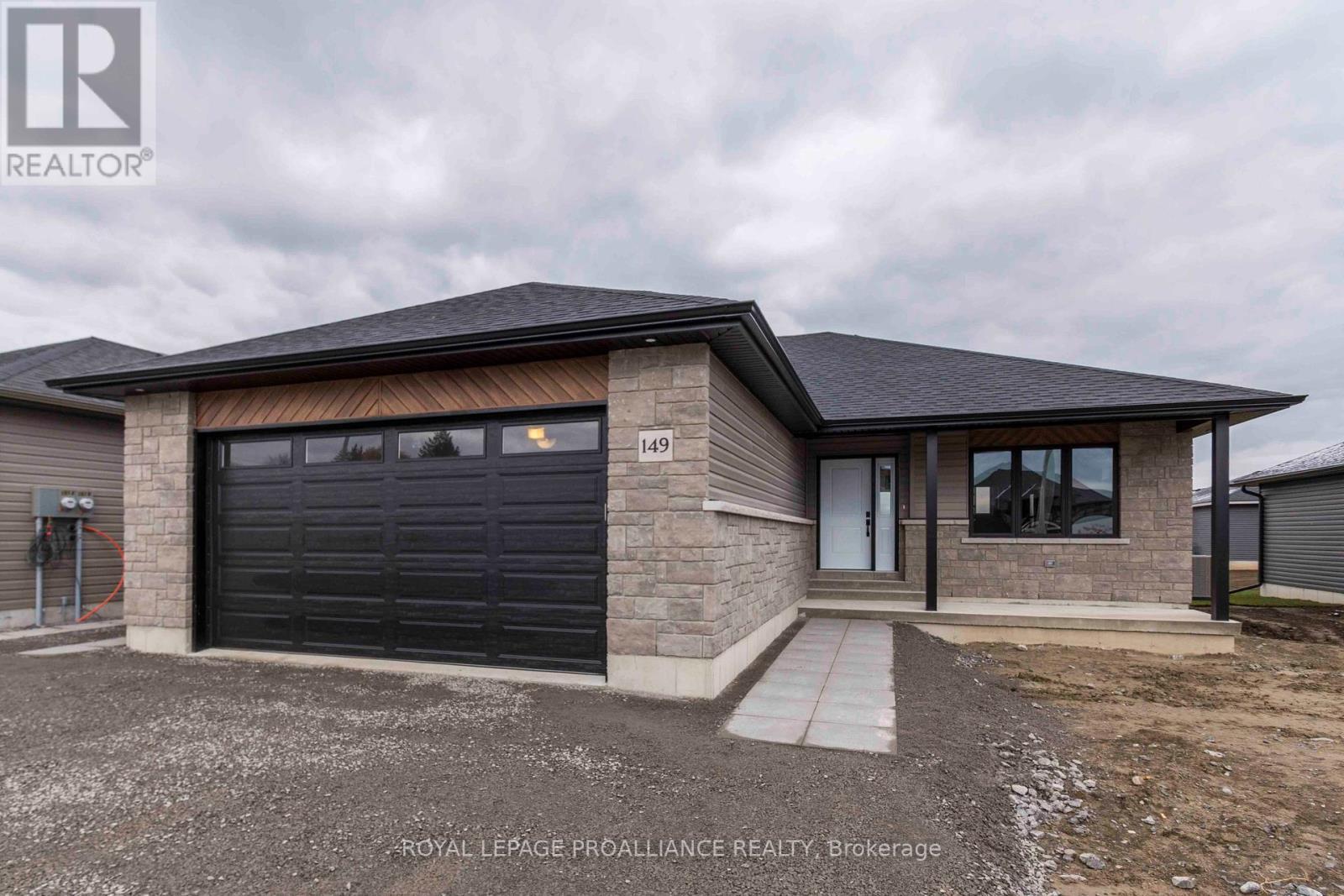 149B Sienna Avenue, Belleville (Belleville Ward), ON - Outdoor