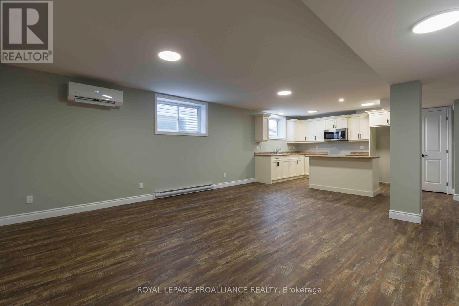 149B Sienna Avenue, Belleville (Belleville Ward), ON - Indoor