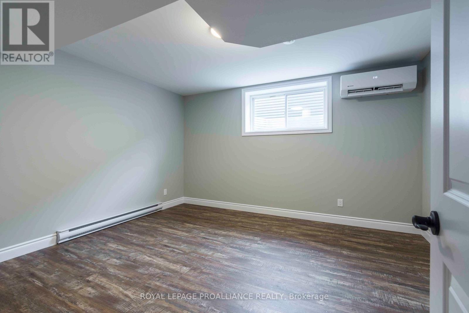 149B Sienna Avenue, Belleville (Belleville Ward), ON - Indoor Photo Showing Other Room