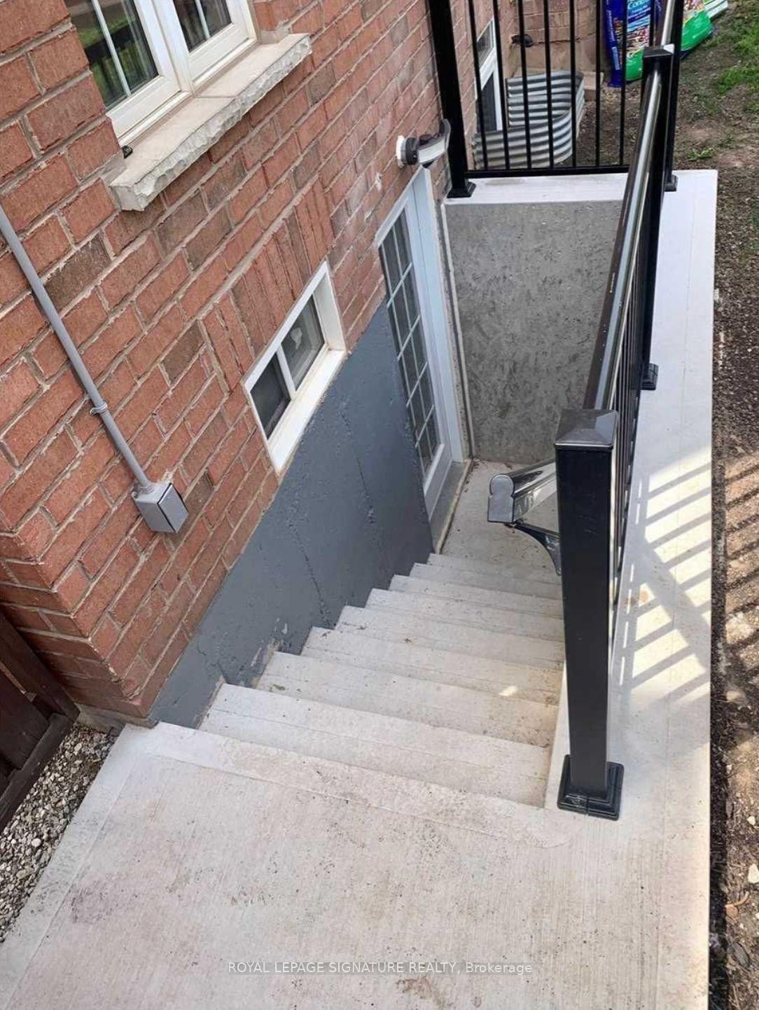 B-227 Nautical Boulevard, Oakville, ON - Outdoor With Exterior