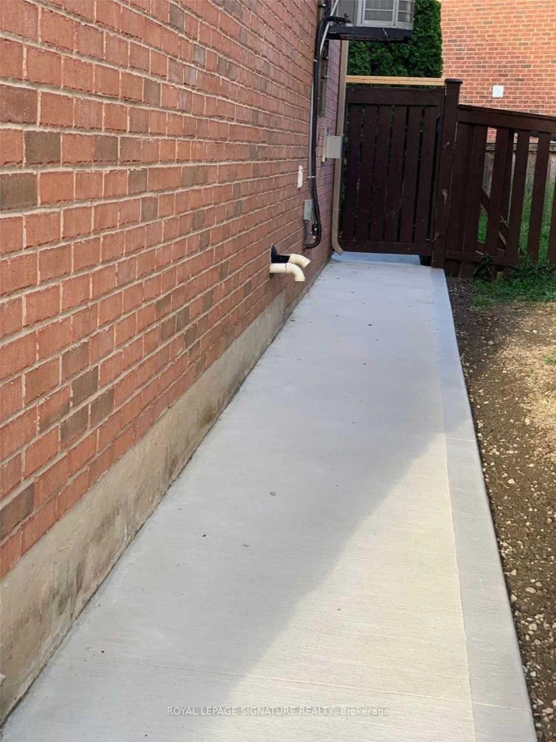 B-227 Nautical Boulevard, Oakville, ON - Outdoor With Exterior