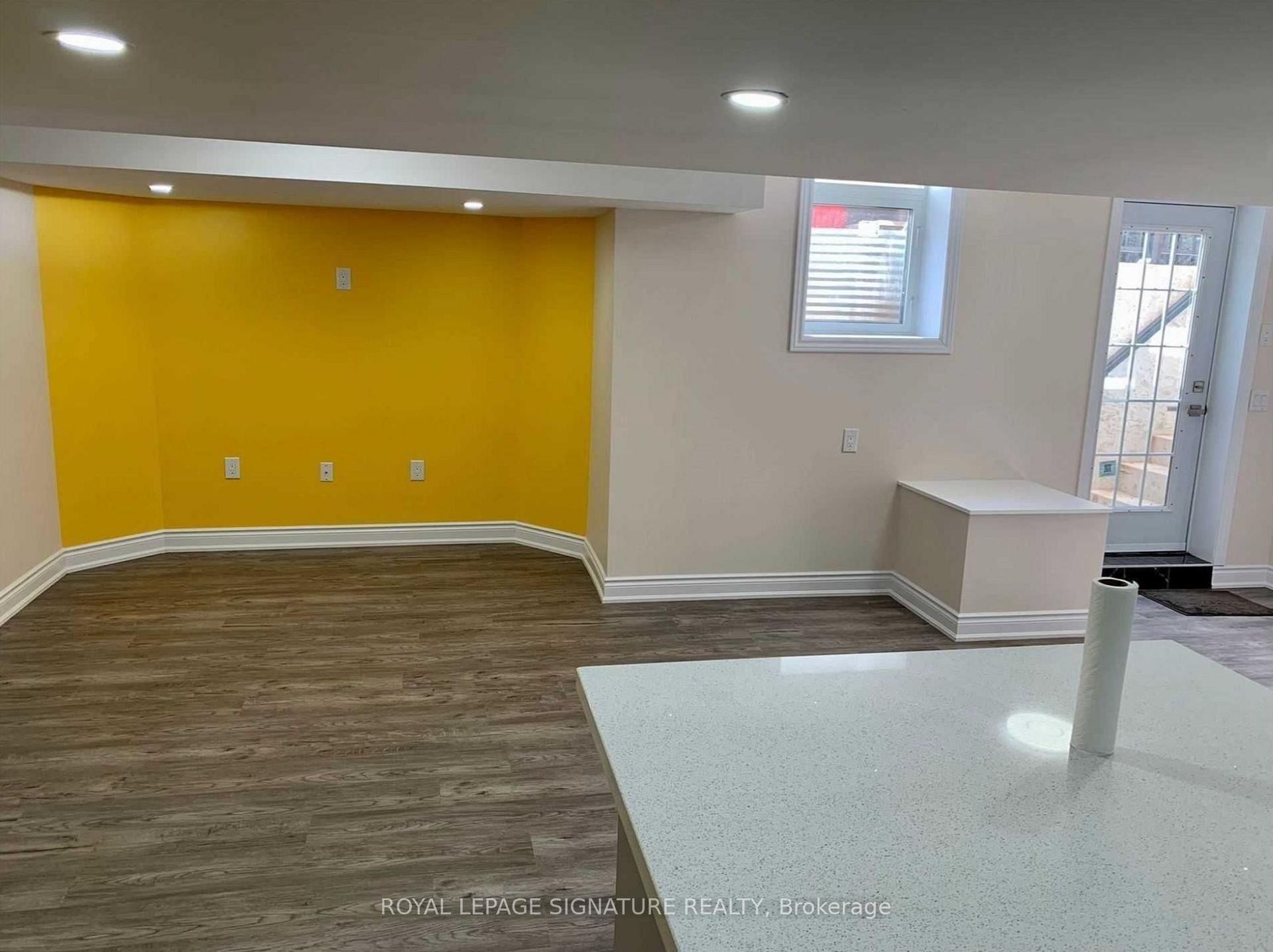 B-227 Nautical Boulevard, Oakville, ON - Indoor Photo Showing Other Room