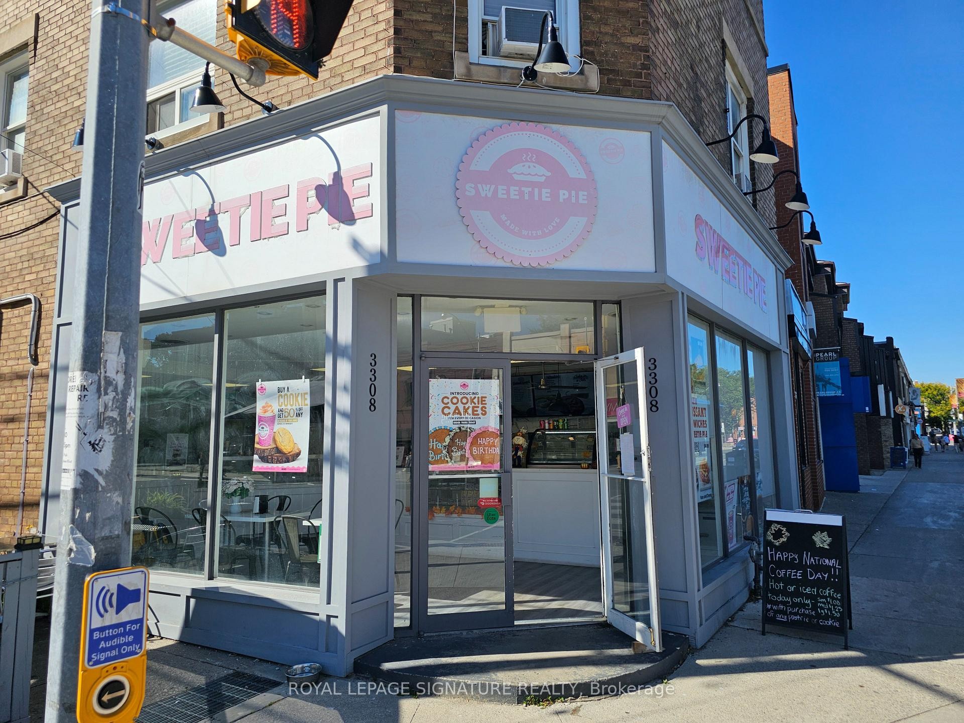 3308 Yonge Street, Toronto, ON