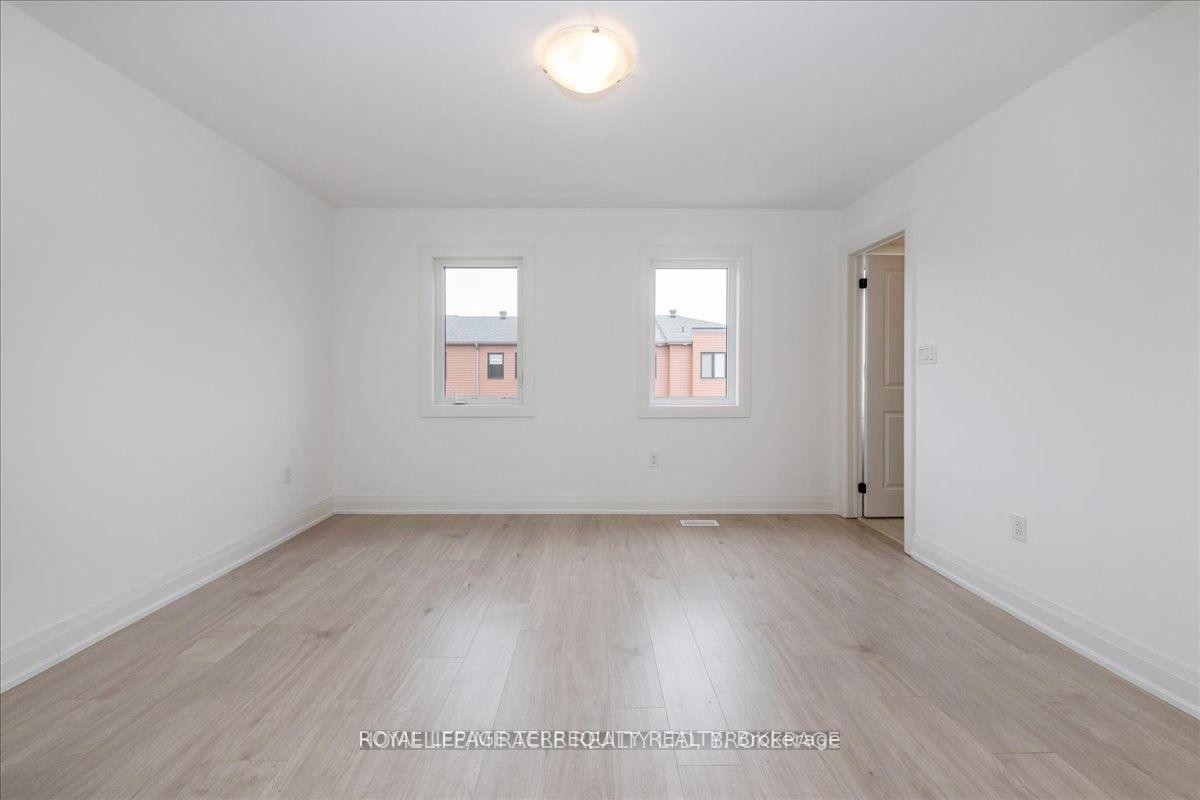 4 Haven Lane, Barrie, ON - Indoor Photo Showing Other Room