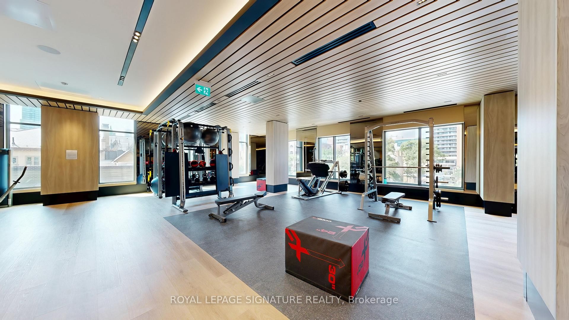 1905-252 Church Street, Toronto, ON - Indoor Photo Showing Gym Room