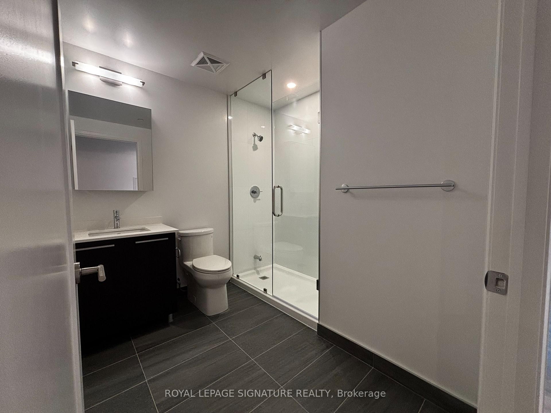 1309-65 Broadway Avenue, Toronto, ON - Indoor Photo Showing Bathroom