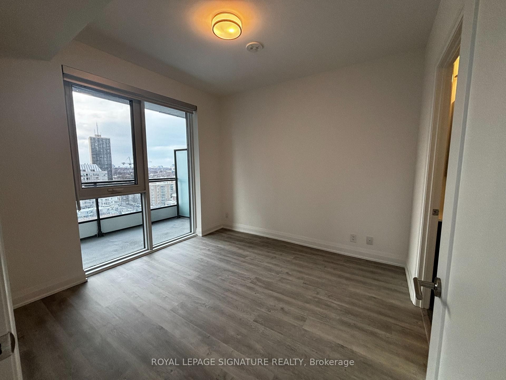 1309-65 Broadway Avenue, Toronto, ON - Indoor Photo Showing Other Room