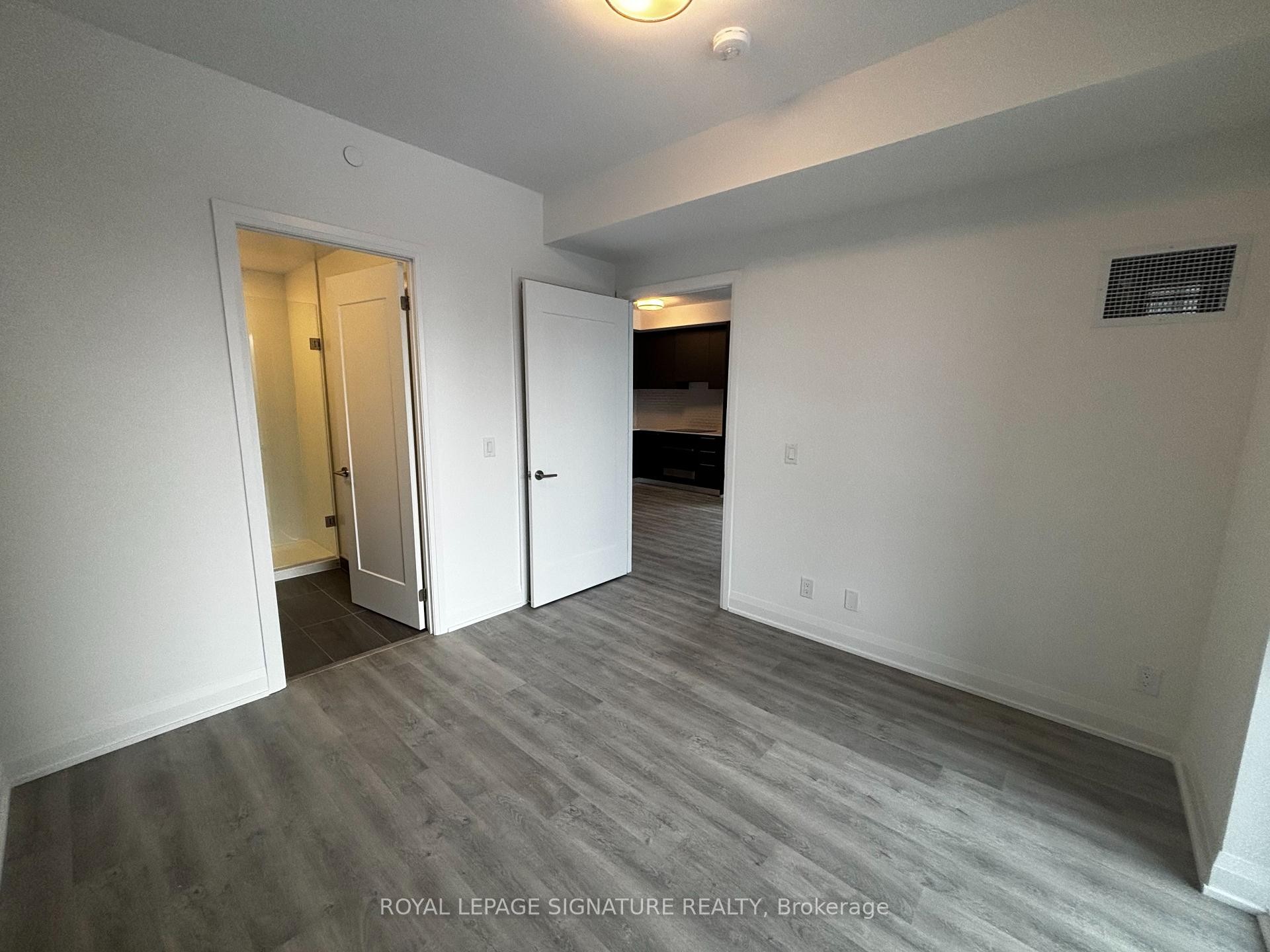 1309-65 Broadway Avenue, Toronto, ON - Indoor Photo Showing Other Room