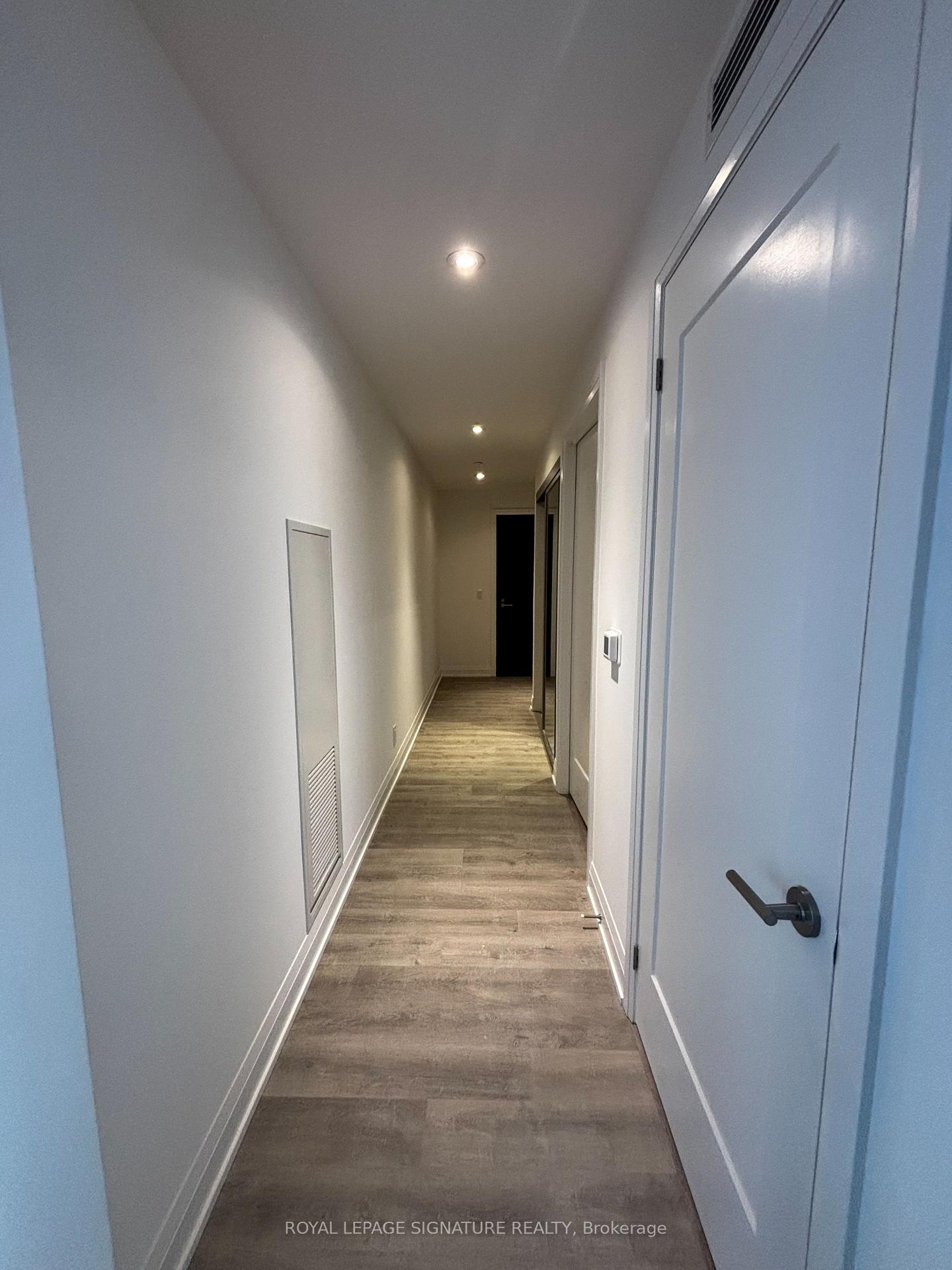 1309-65 Broadway Avenue, Toronto, ON - Indoor Photo Showing Other Room