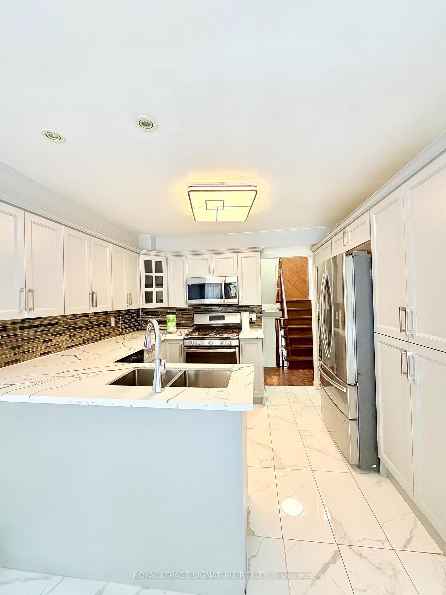 Room 1-41 Broadbridge Drive, Toronto, ON - Indoor Photo Showing Kitchen With Double Sink