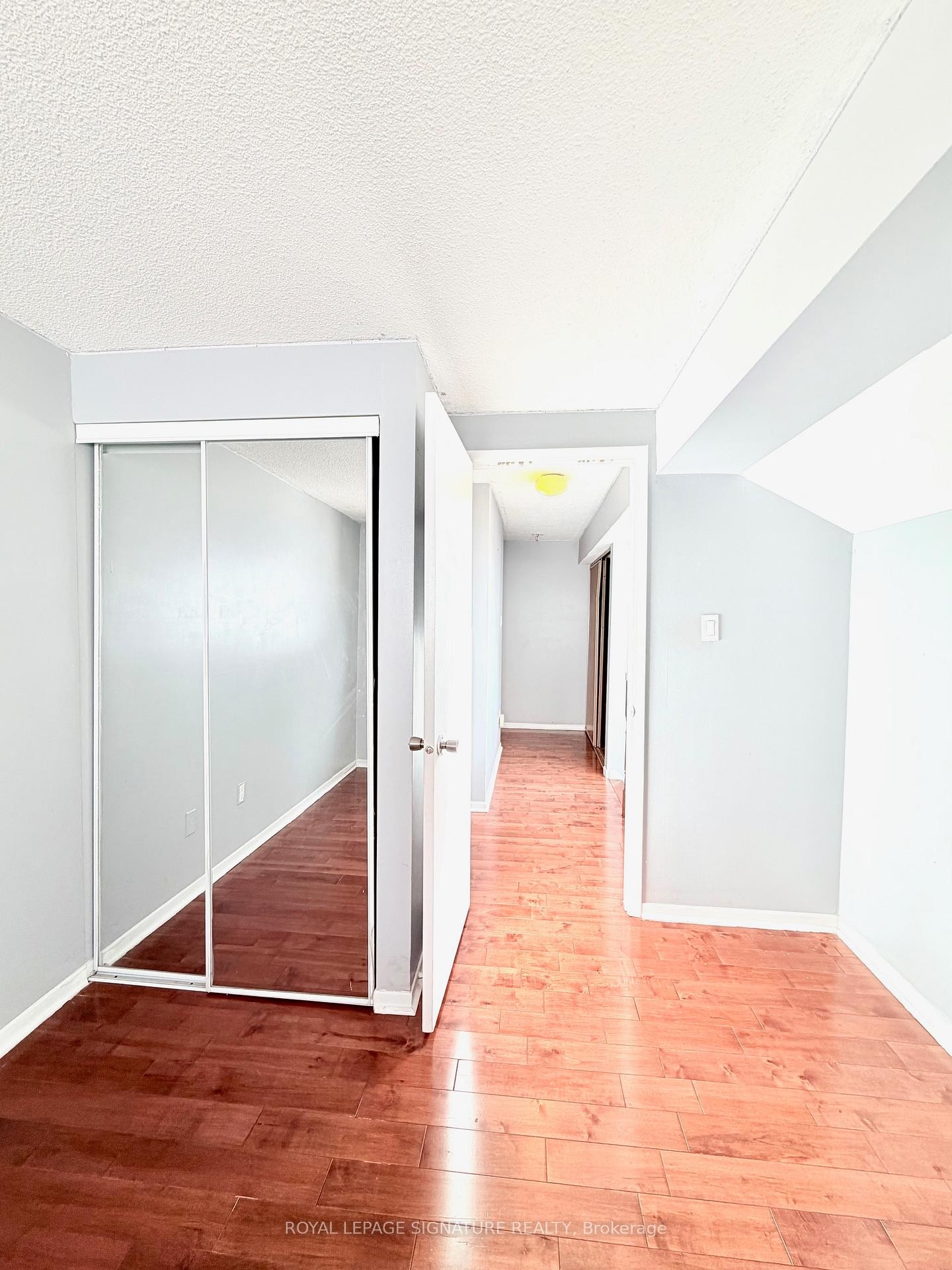 Room 1-41 Broadbridge Drive, Toronto, ON - Indoor Photo Showing Other Room