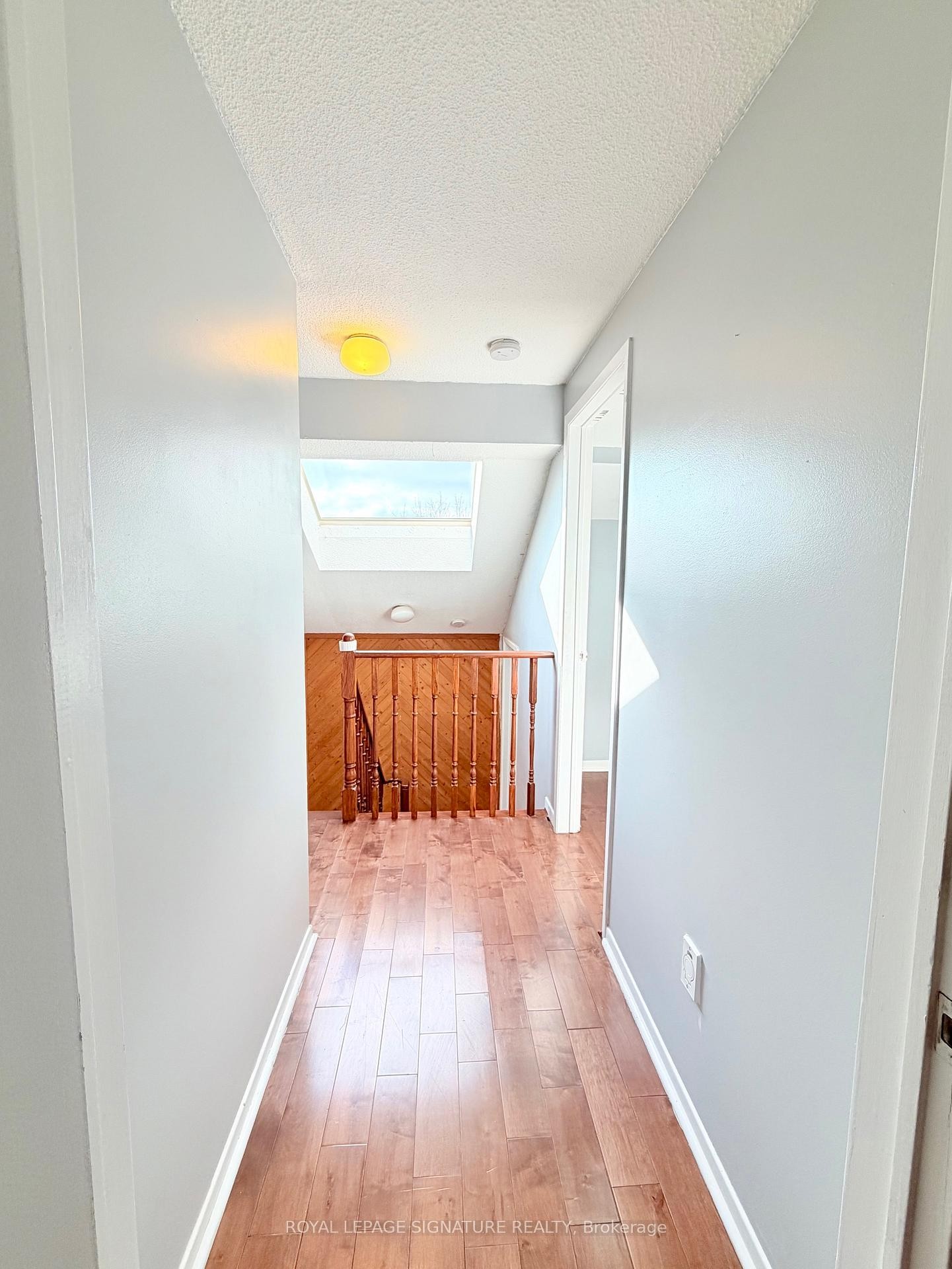 Room 1-41 Broadbridge Drive, Toronto, ON - Indoor Photo Showing Other Room