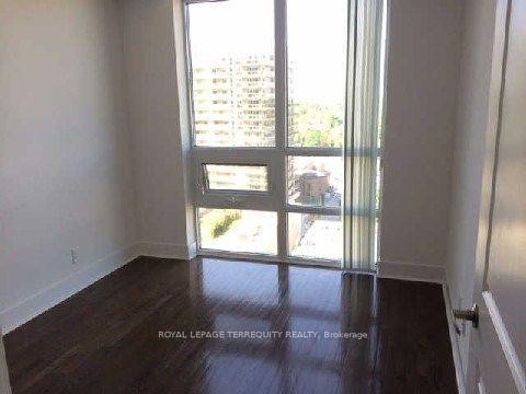 1302-26 Norton Avenue, Toronto, ON - Indoor Photo Showing Other Room