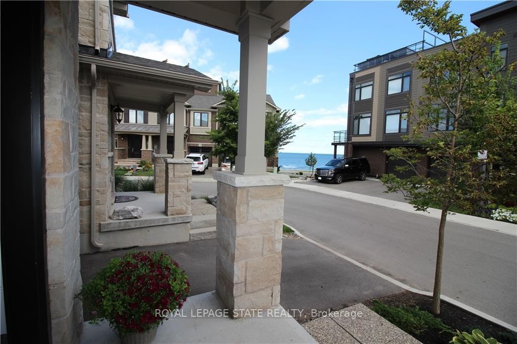 27 Waterview Lane, Grimsby, ON - Outdoor