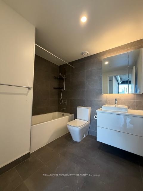 612-21 Lawren Harris Square, Toronto, ON - Indoor Photo Showing Bathroom