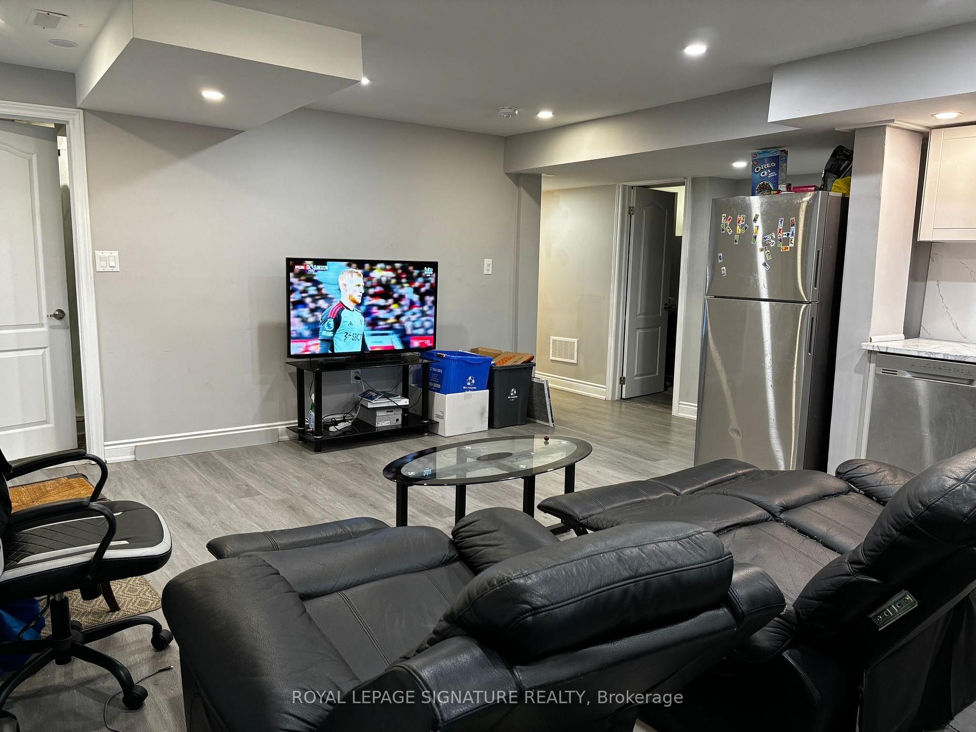 Lower-11 Overholt Drive, Thorold, ON - Indoor