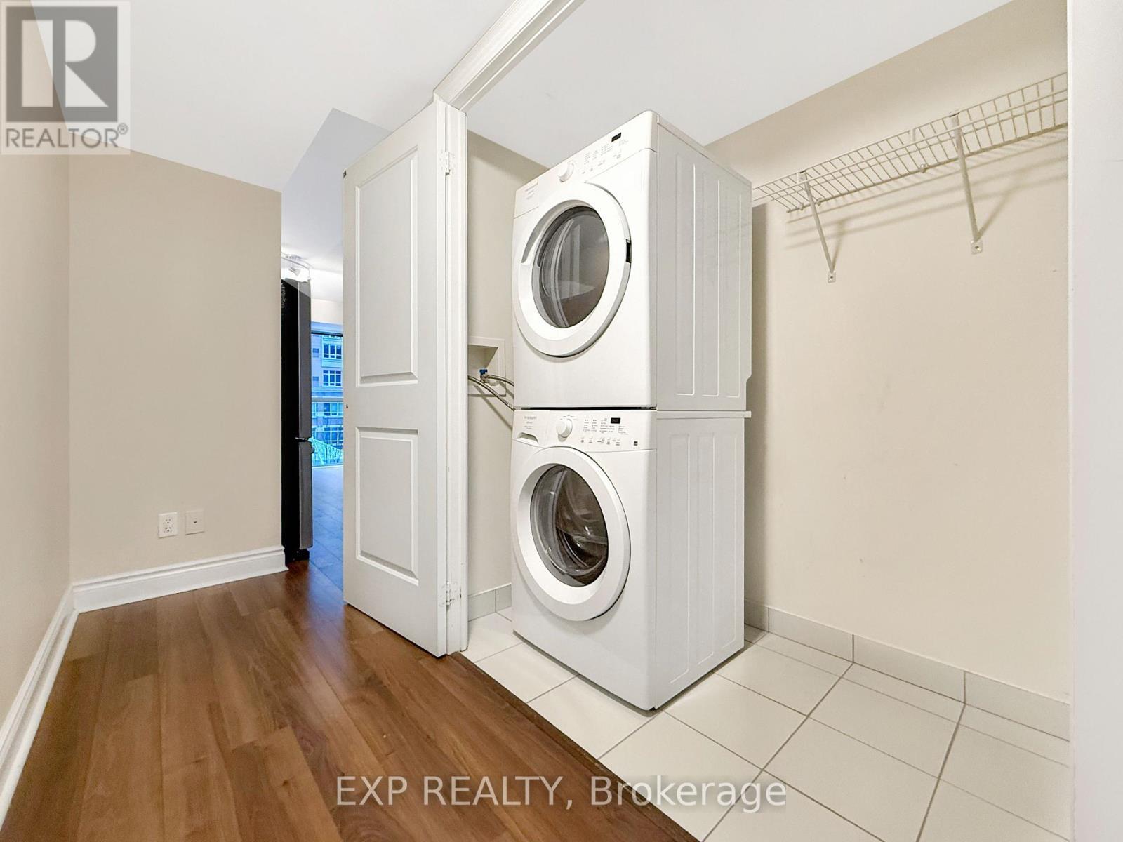 308 - 28 Ted Rogers Way, Toronto, ON - Indoor Photo Showing Laundry Room