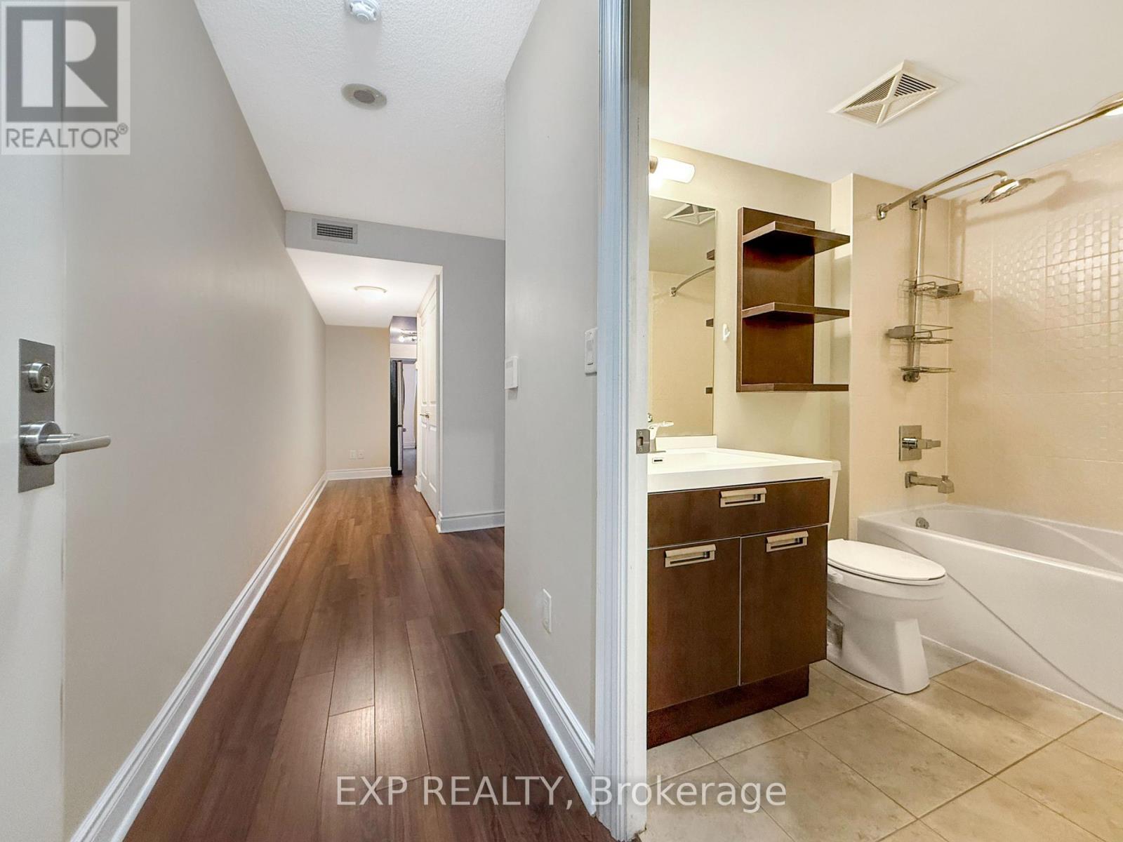 308 - 28 Ted Rogers Way, Toronto, ON - Indoor Photo Showing Bathroom