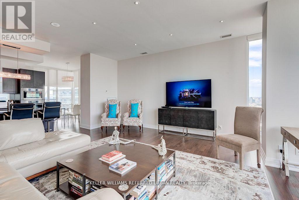 4406 - 80 John Street, Toronto, ON - Indoor Photo Showing Living Room