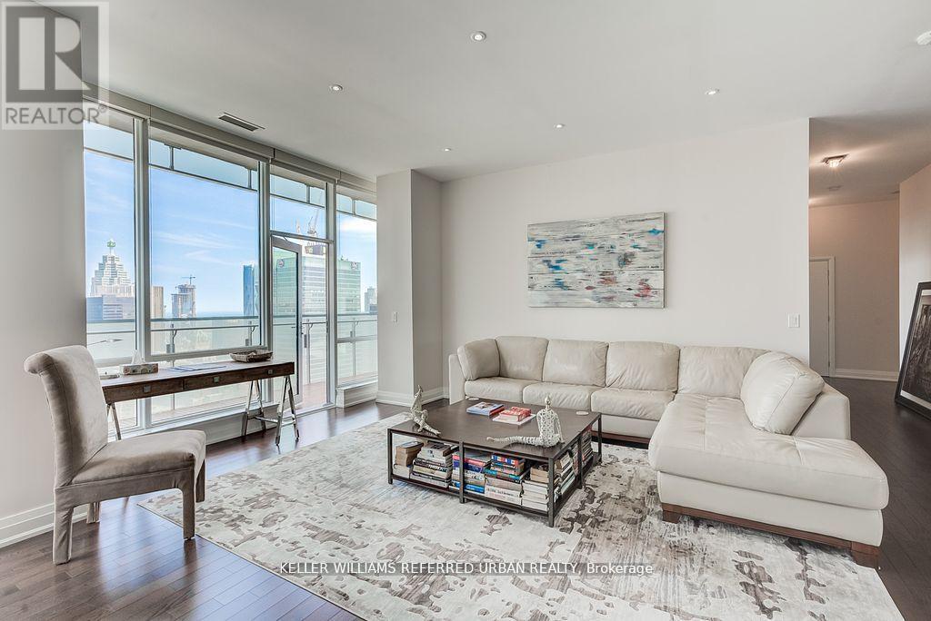 4406 - 80 John Street, Toronto, ON - Indoor Photo Showing Living Room