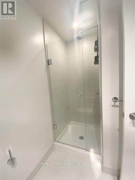 815 - 20 Richardson Street, Toronto, ON - Indoor Photo Showing Bathroom