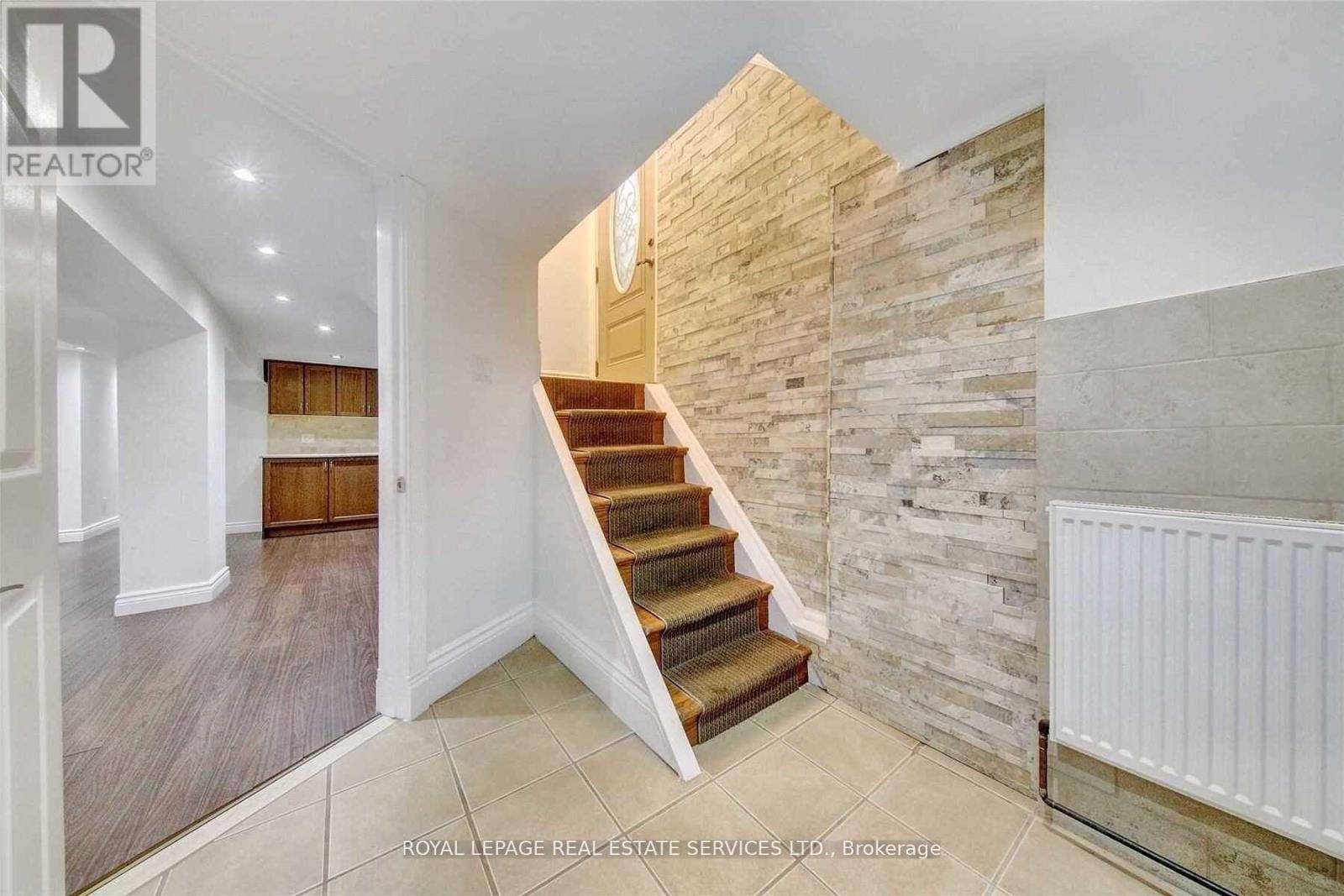 Lower - 87 Dawes Road, Toronto, ON - Indoor Photo Showing Other Room