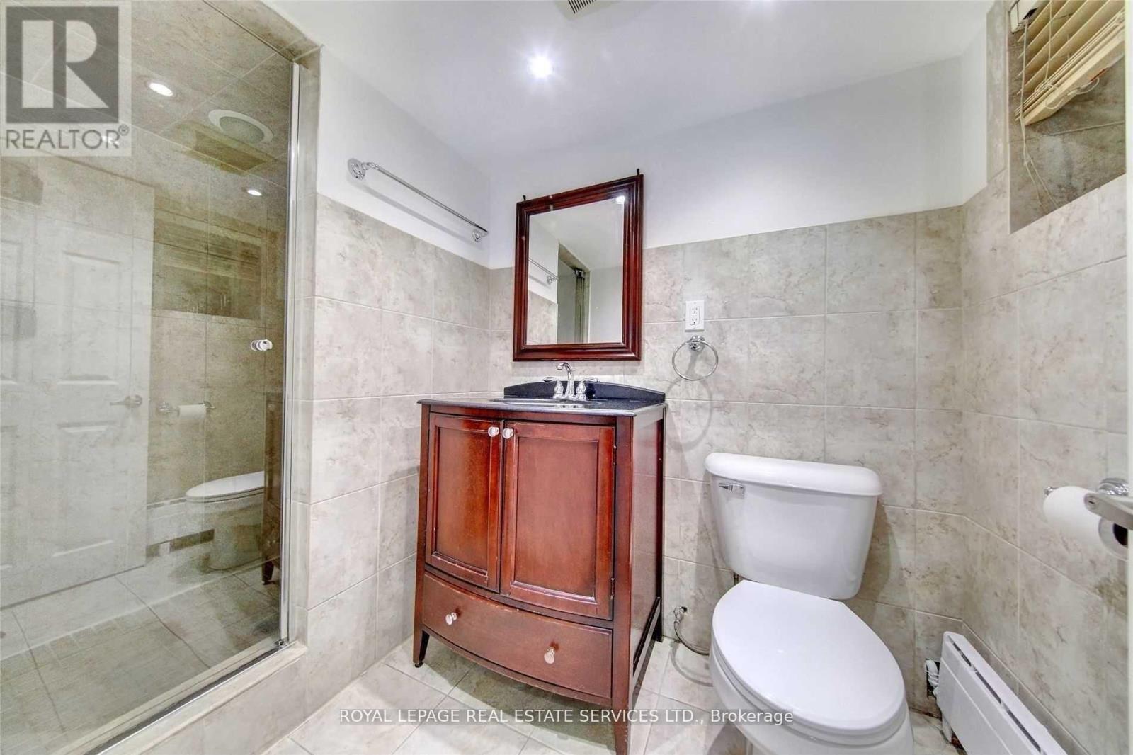 Lower - 87 Dawes Road, Toronto, ON - Indoor Photo Showing Bathroom