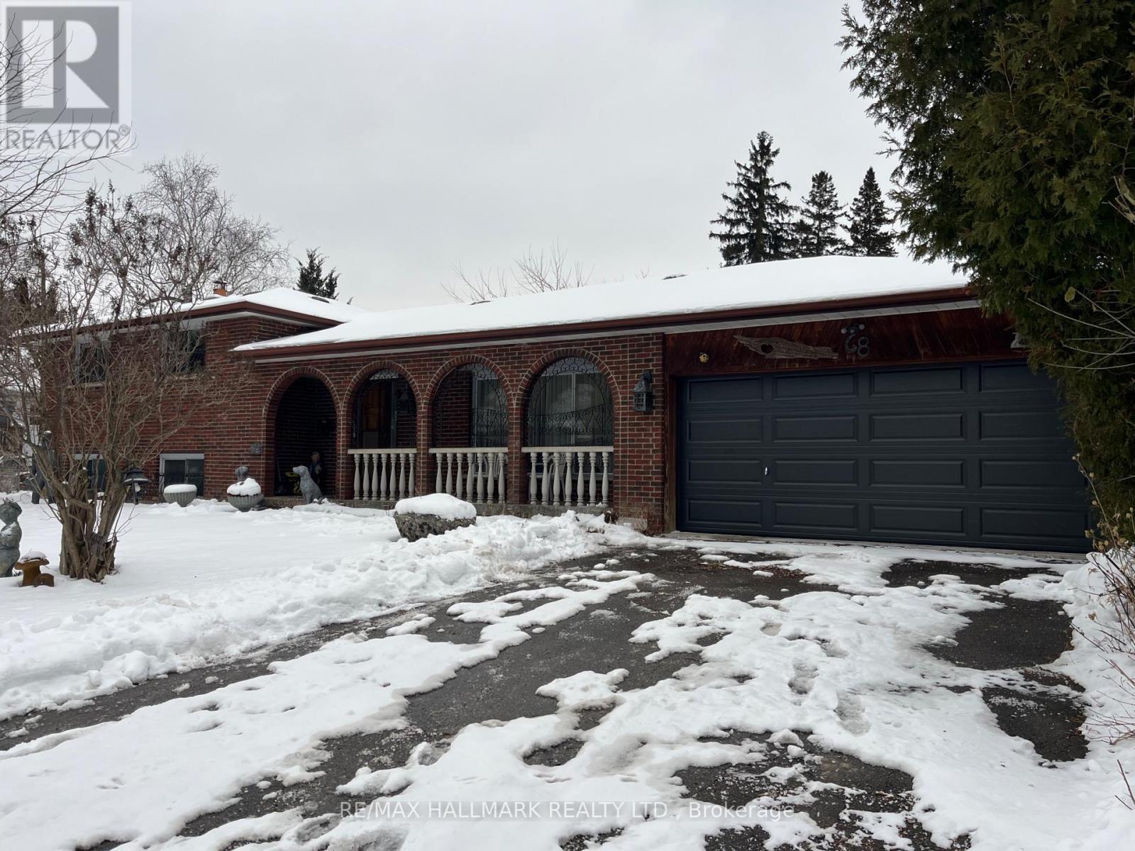 68 Fergalea Avenue, Toronto, ON - Outdoor