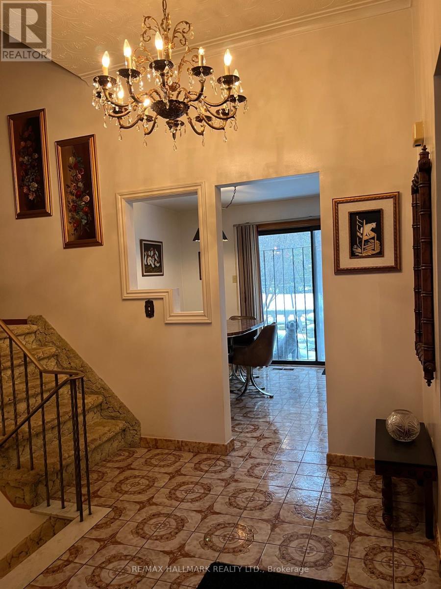 68 Fergalea Avenue, Toronto, ON - Indoor Photo Showing Other Room