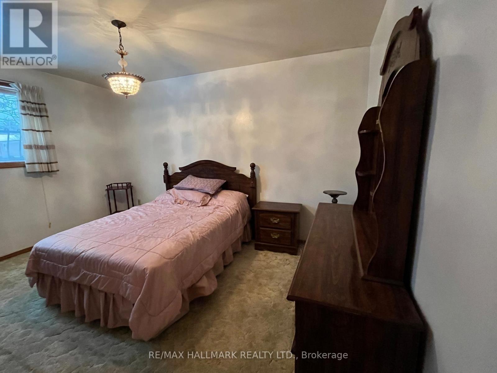 68 Fergalea Avenue, Toronto, ON - Indoor Photo Showing Bedroom