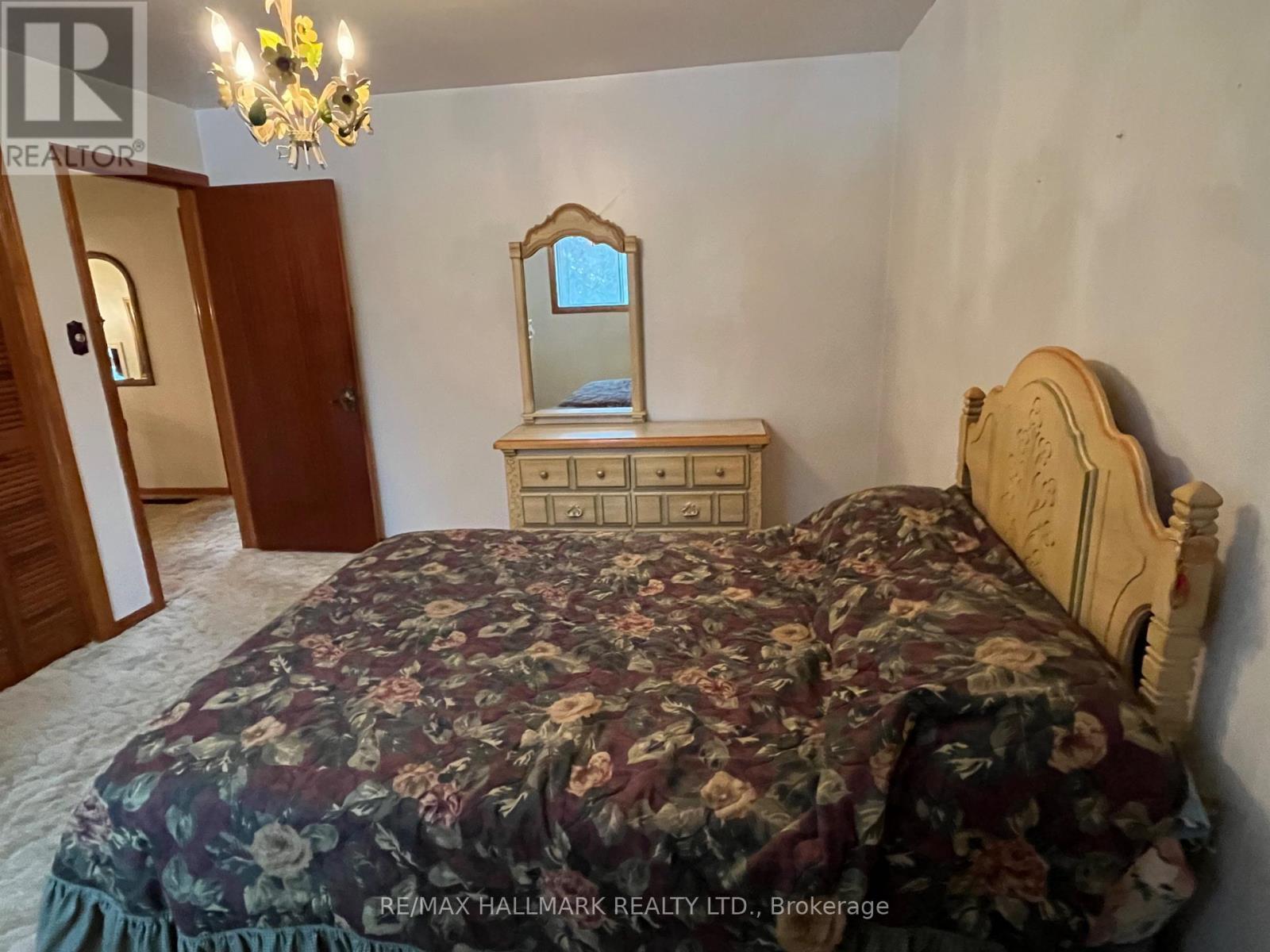 68 Fergalea Avenue, Toronto, ON - Indoor Photo Showing Bedroom