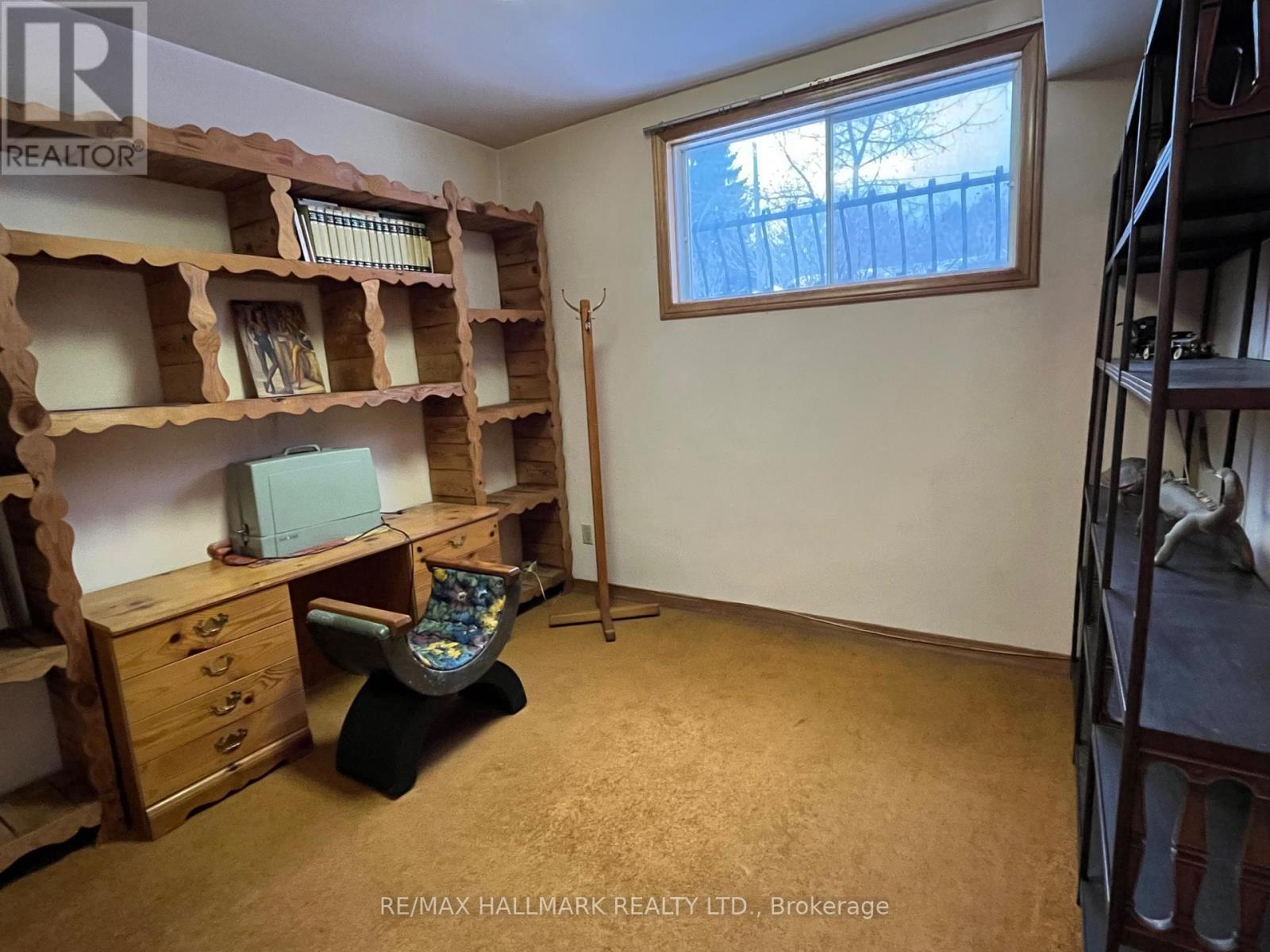 68 Fergalea Avenue, Toronto, ON - Indoor