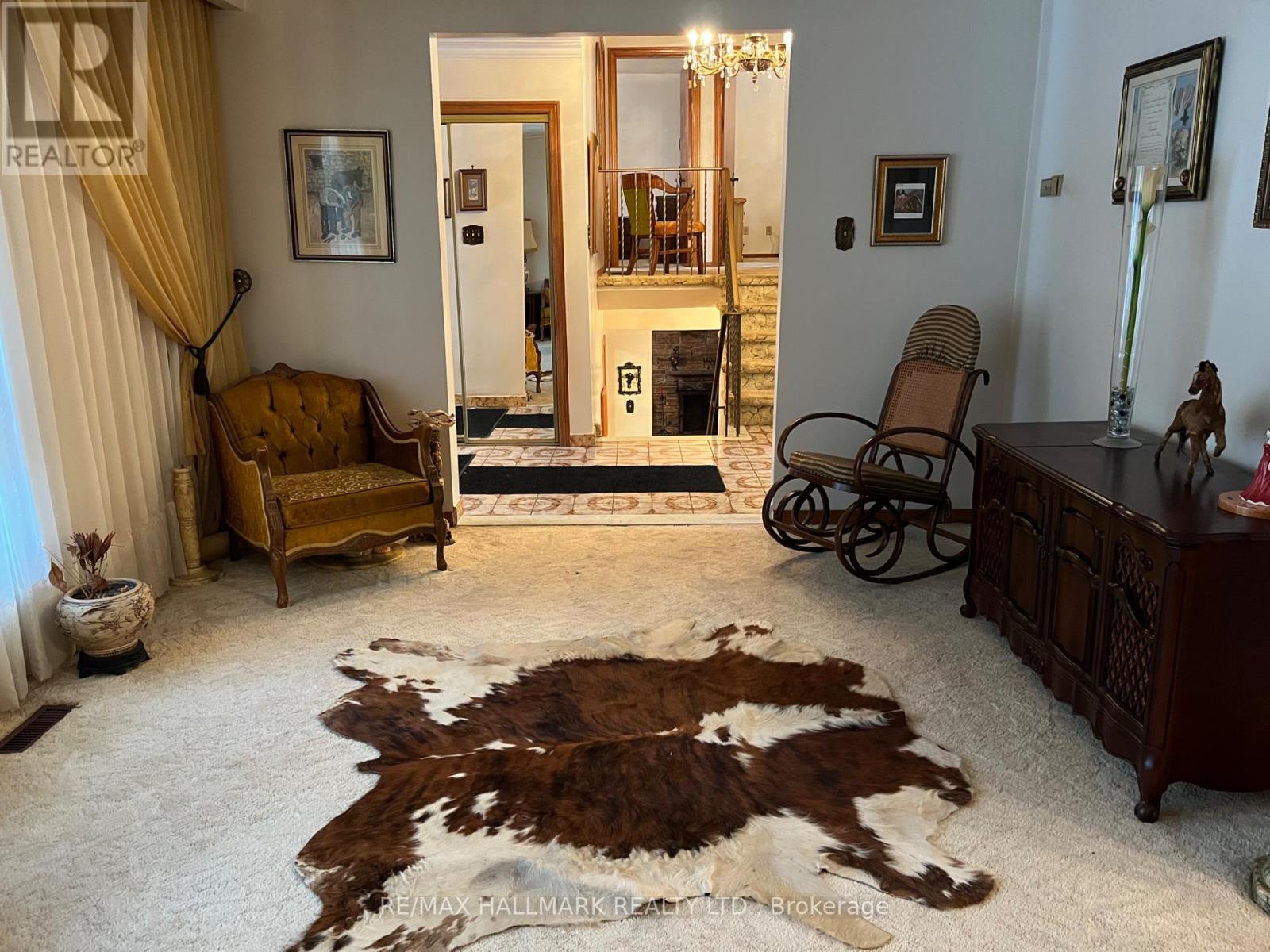 68 Fergalea Avenue, Toronto, ON - Indoor