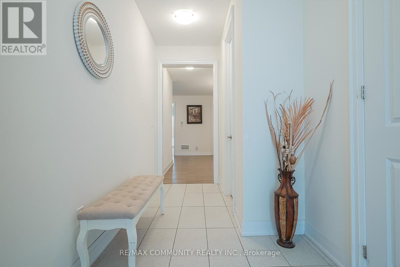 55 Hoad Street N, Clarington, ON - Indoor