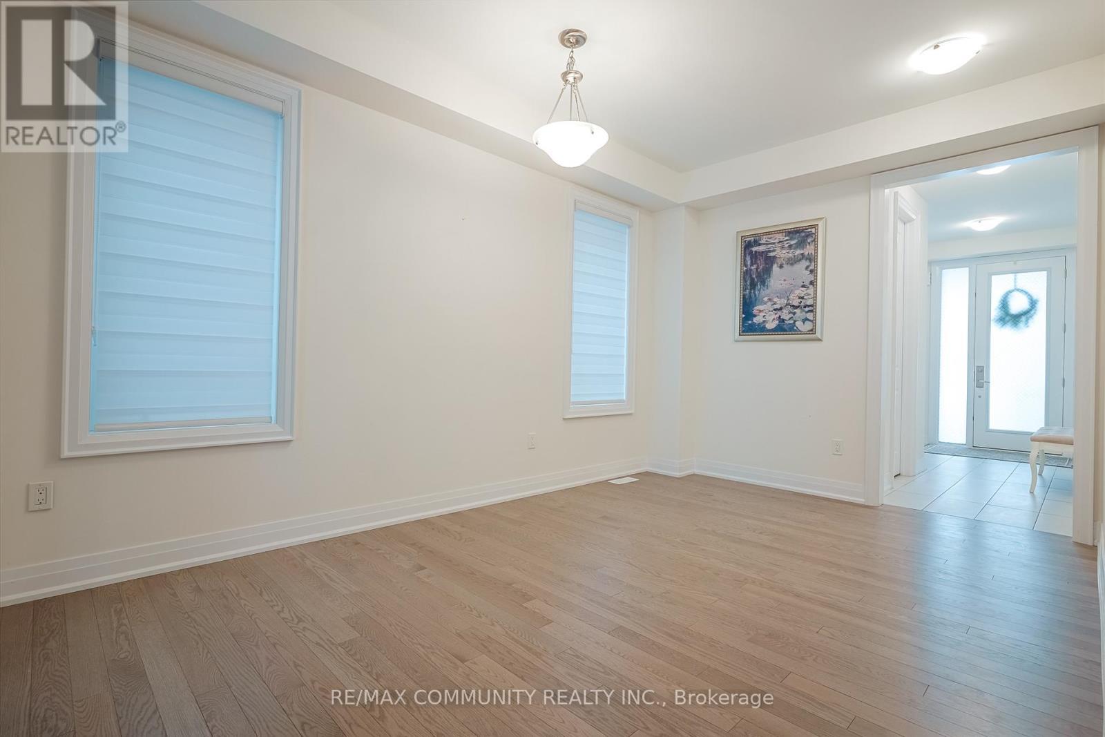 55 Hoad Street N, Clarington, ON - Indoor Photo Showing Other Room