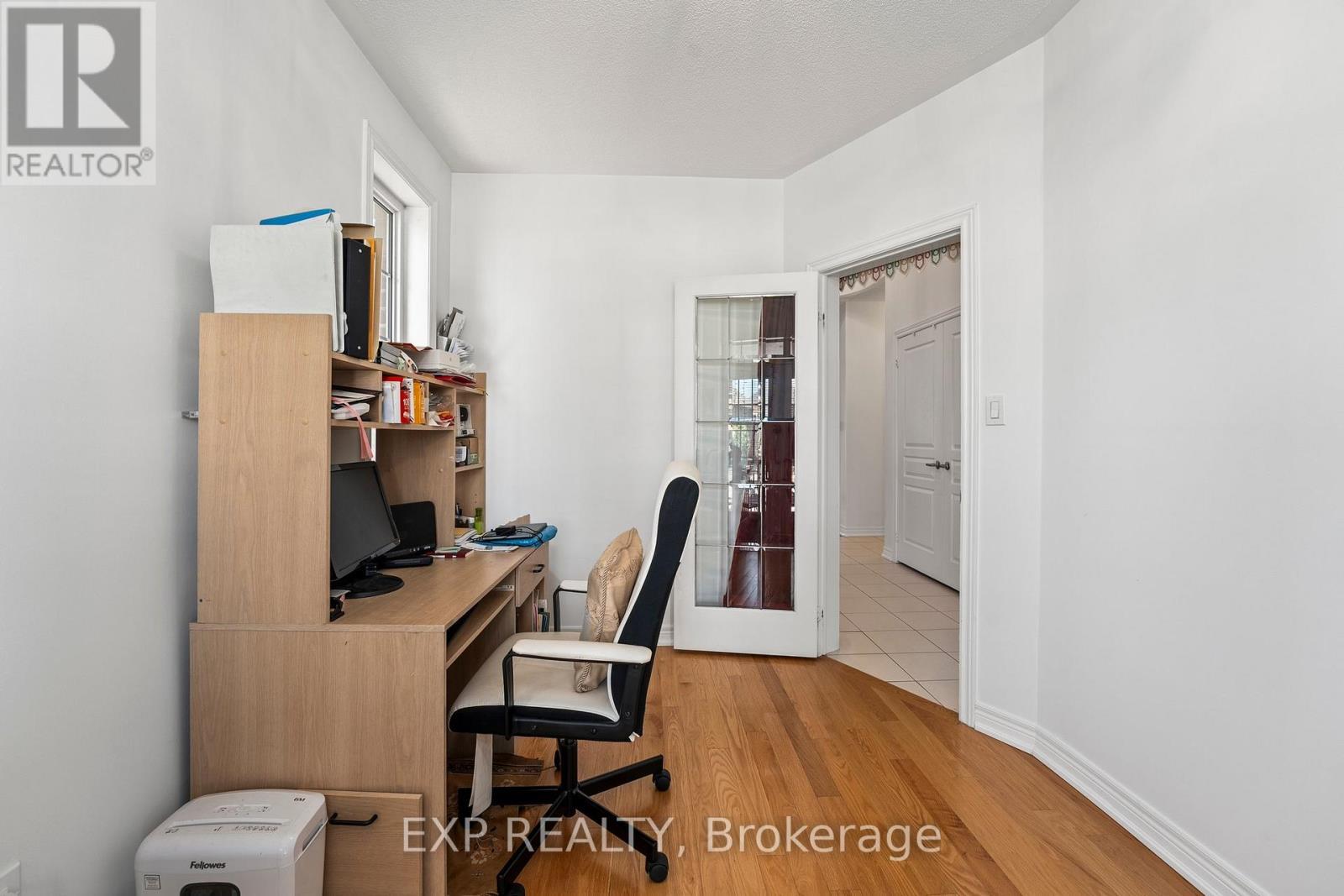 52 John Link Avenue, Georgina, ON - Indoor Photo Showing Other Room