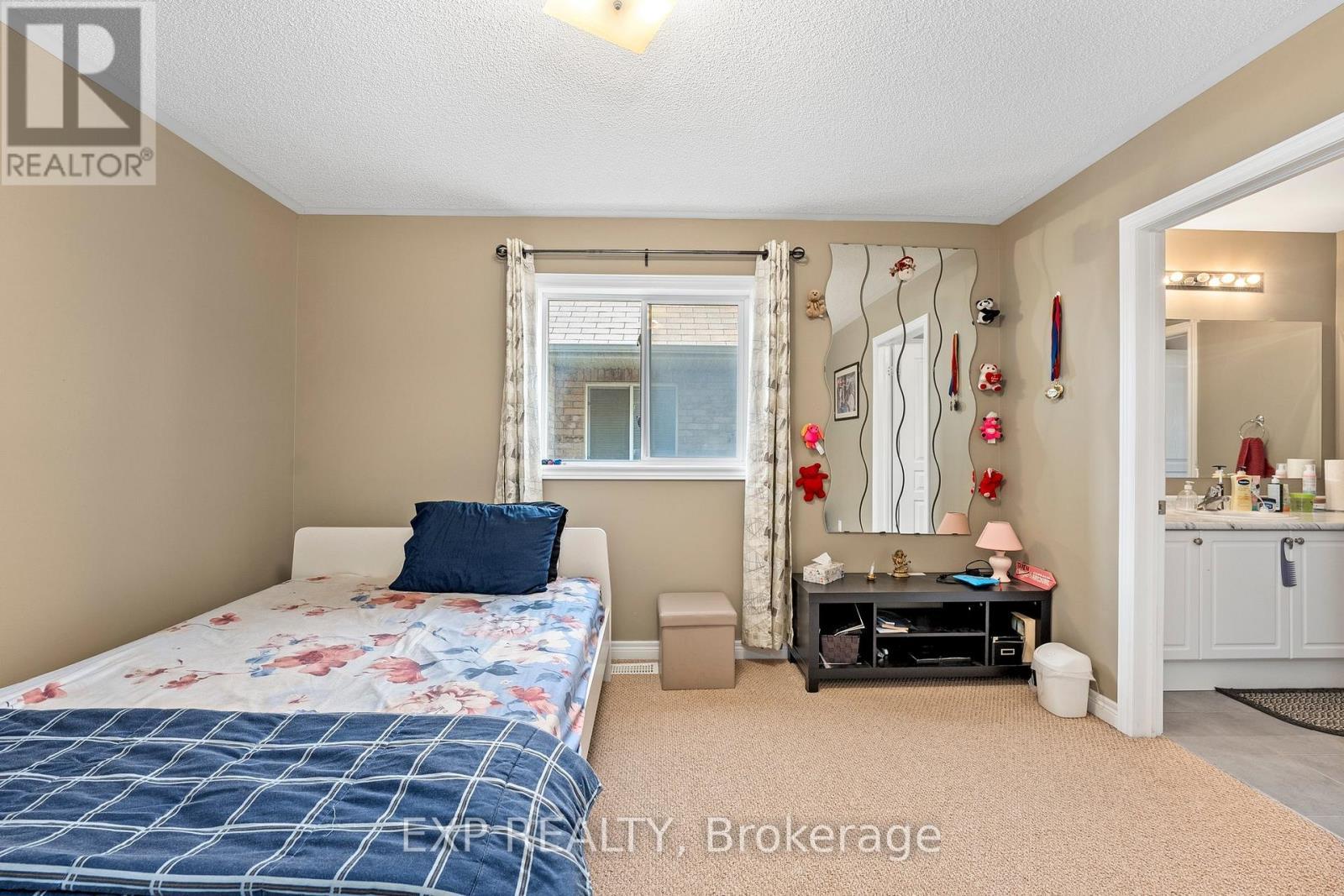 4th BEdroom - 52 John Link Avenue, Georgina, ON - Indoor Photo Showing Bedroom