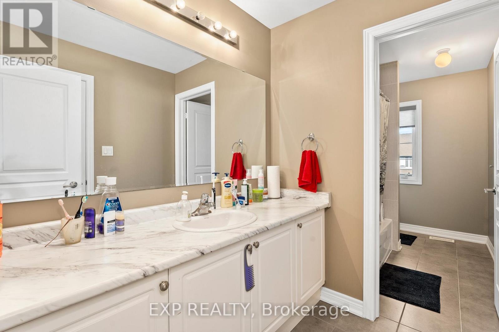 52 John Link Avenue, Georgina, ON - Indoor Photo Showing Bathroom