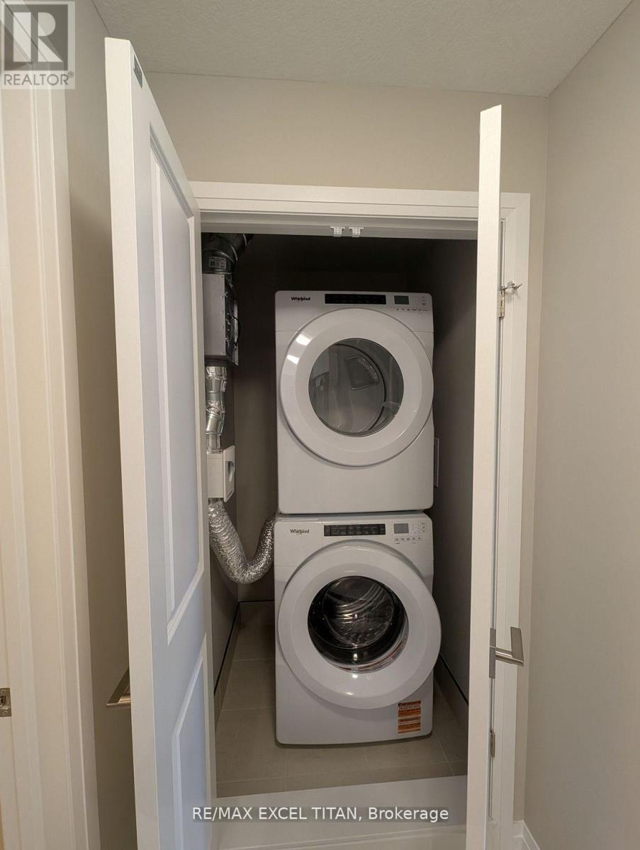 74 Thatcher Drive, Guelph, ON - Indoor Photo Showing Laundry Room