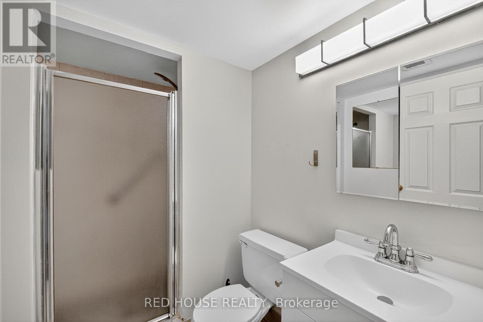 1404 - 75 Queen Street N, Hamilton, ON - Indoor Photo Showing Bathroom