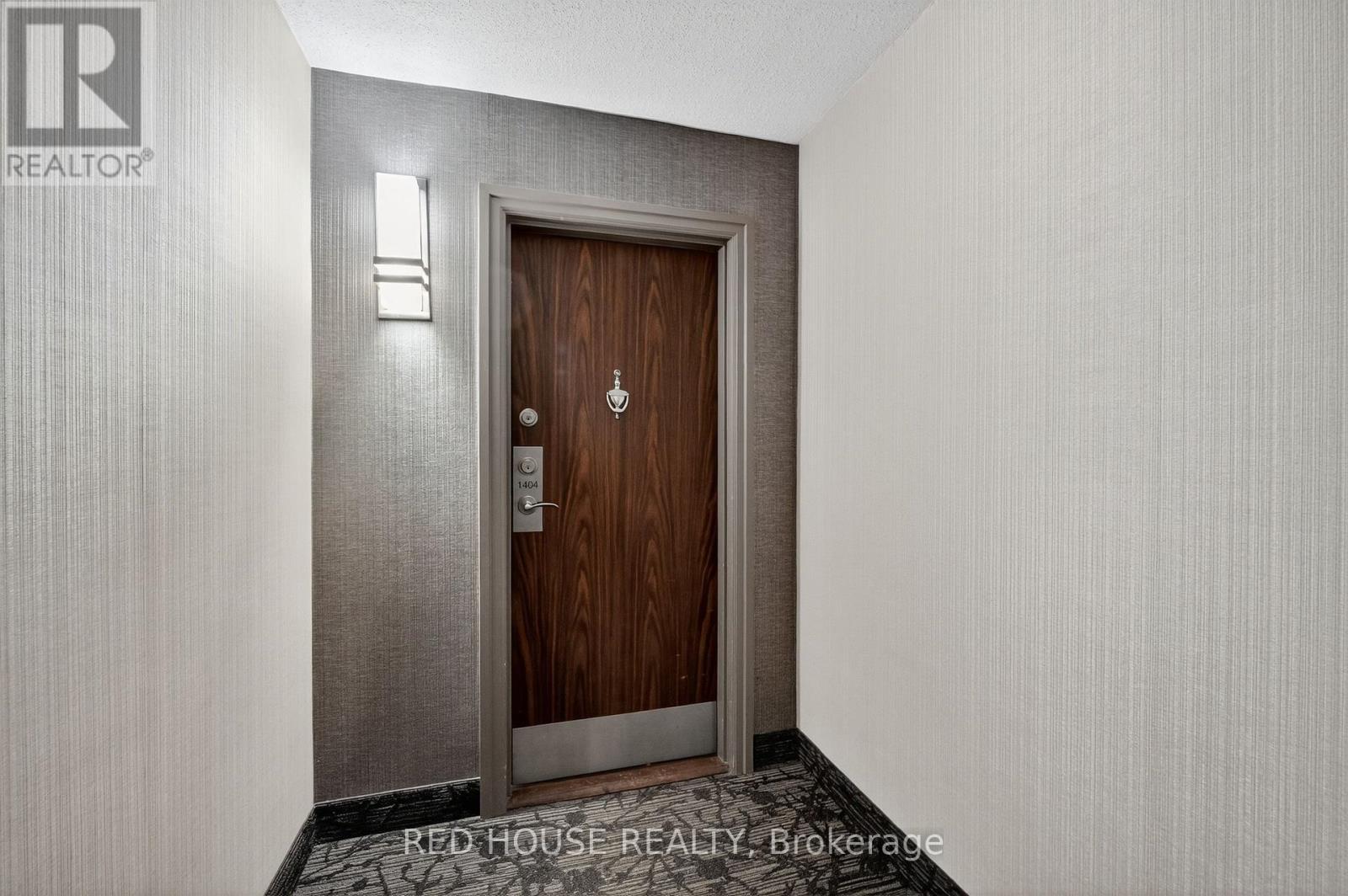 1404 - 75 Queen Street N, Hamilton, ON - Indoor Photo Showing Other Room